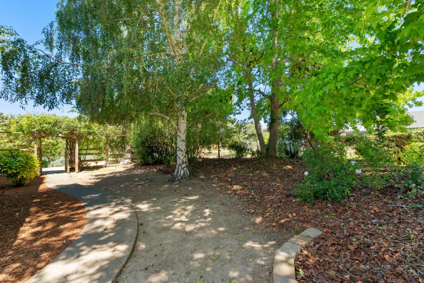 3833 Cherryvale Avenue