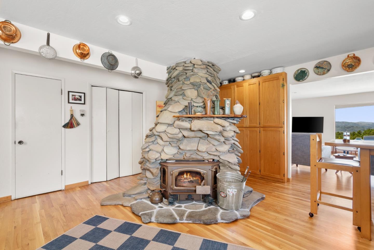 739 Snyder Avenue