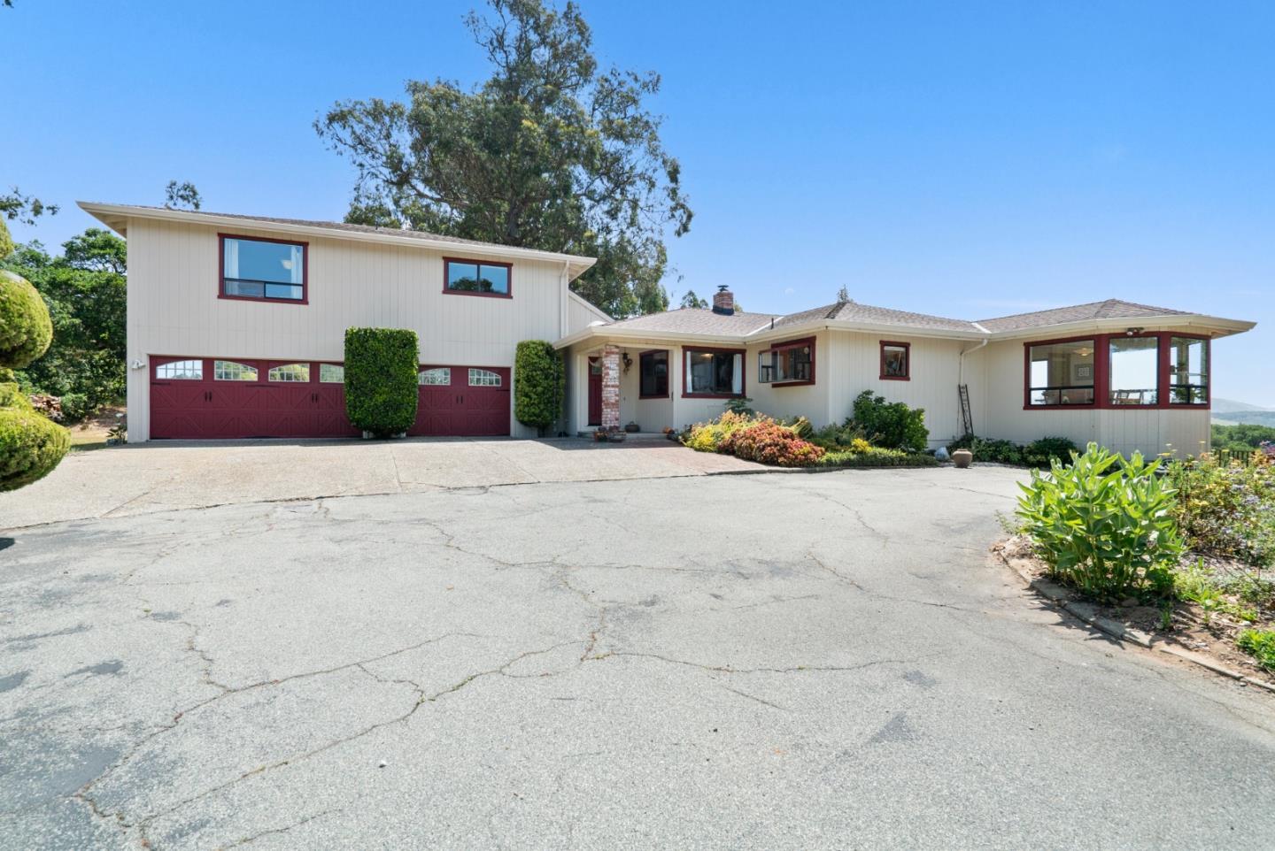 739 Snyder Avenue