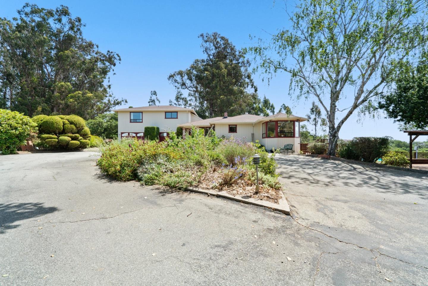 739 Snyder Avenue