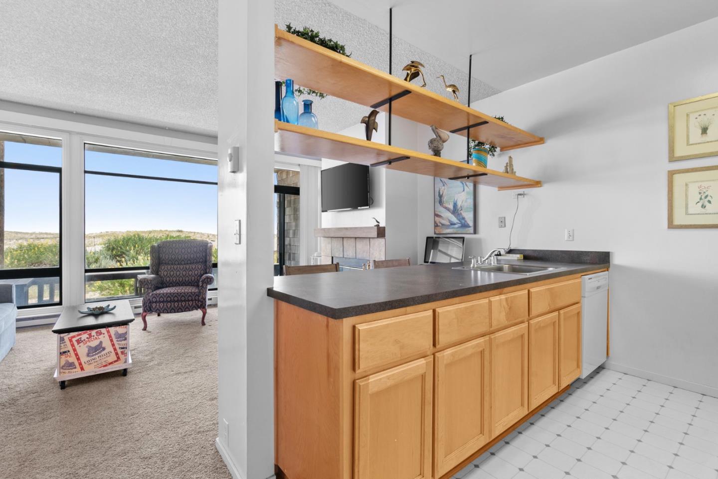 52 Pelican Point