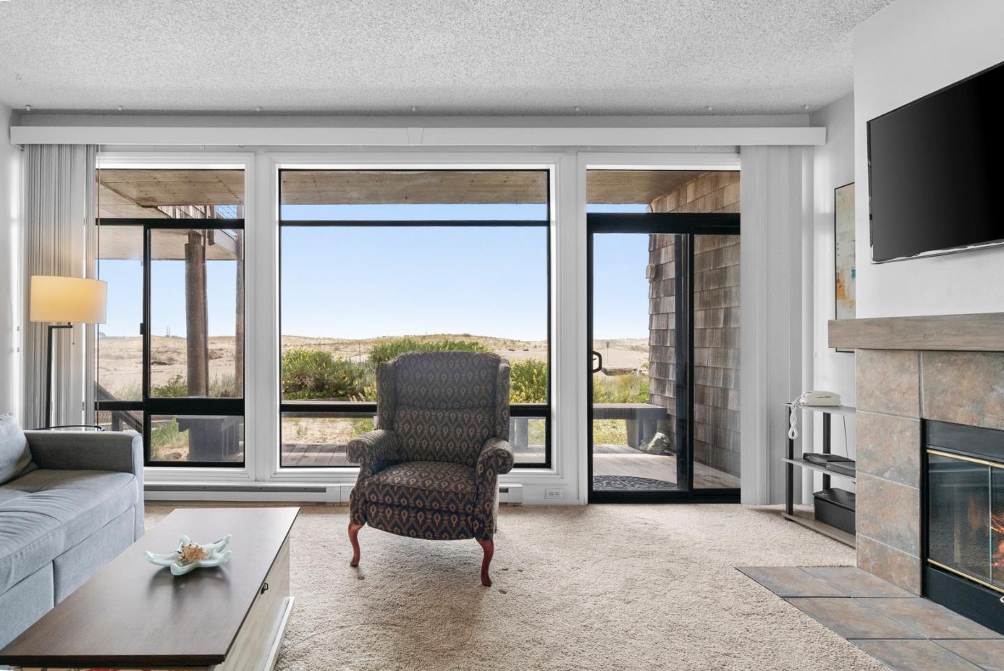 52 Pelican Point