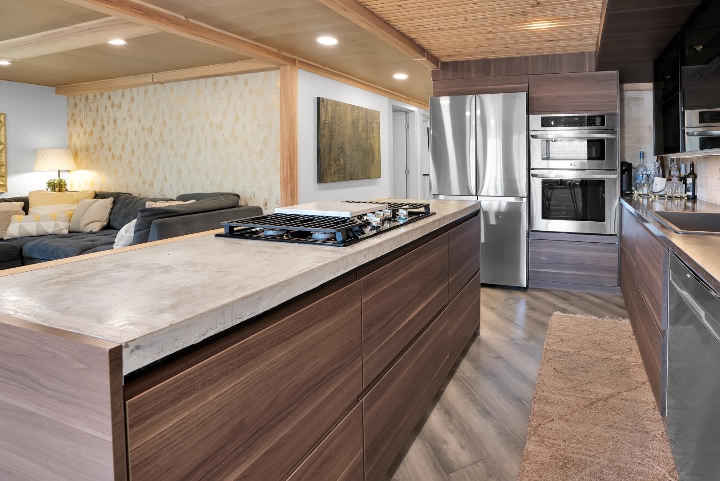2395 Delaware Avenue Unit: 141