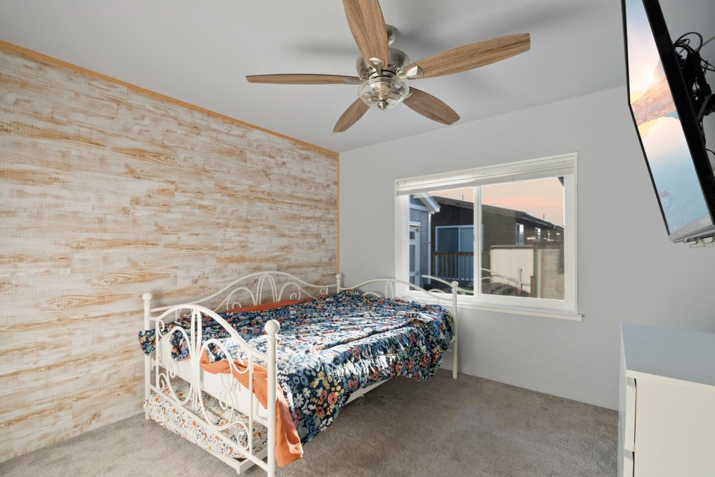 2395 Delaware Avenue Unit: 194