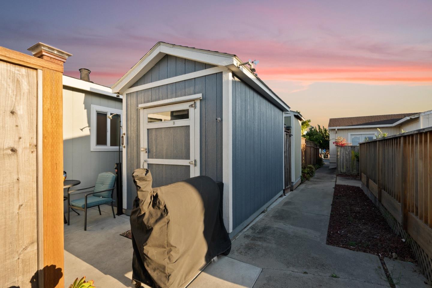 2395 Delaware Avenue Unit: 194