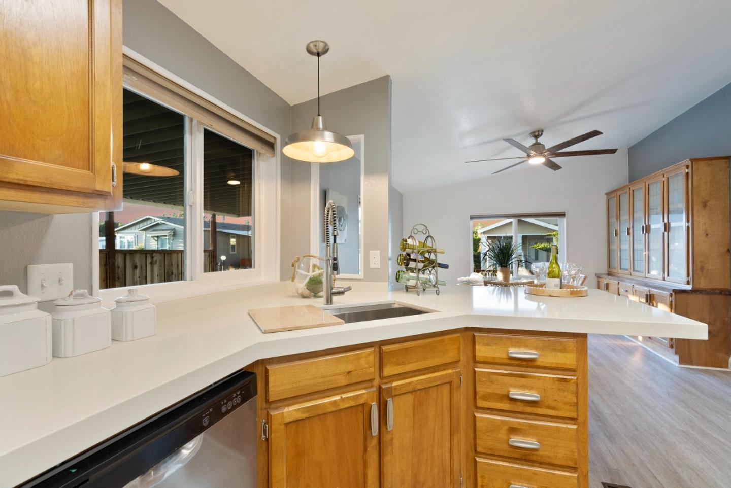 2395 Delaware Avenue Unit: 194