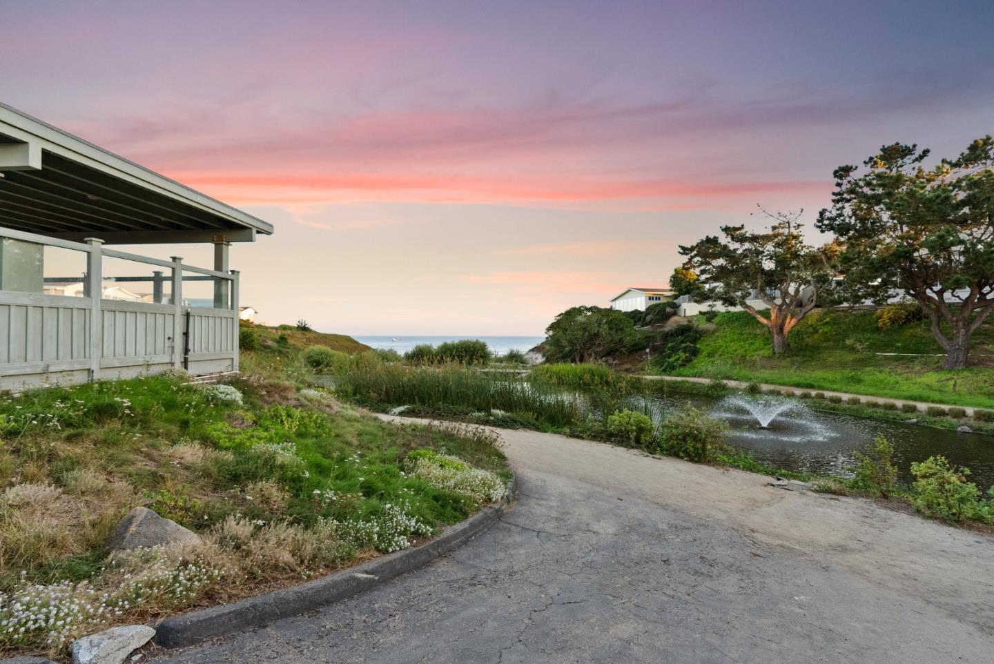 2395 Delaware Avenue Unit: 194