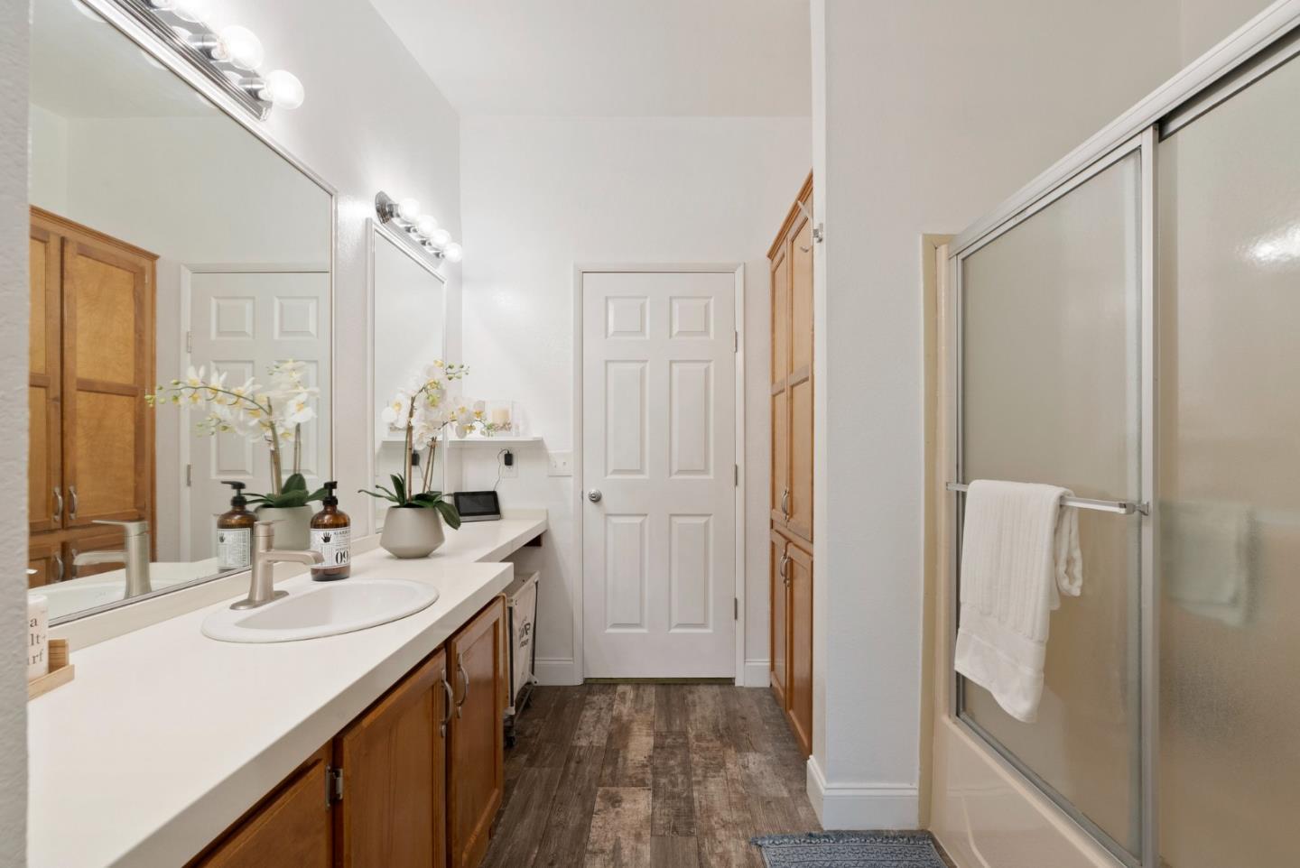 2395 Delaware Avenue Unit: 194