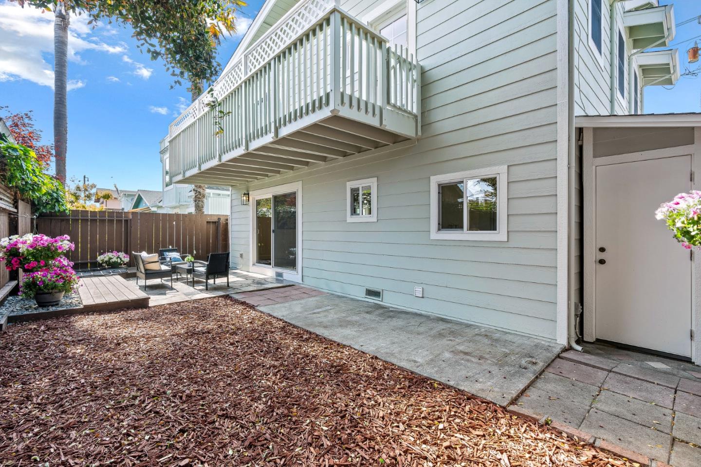 227 Center Avenue