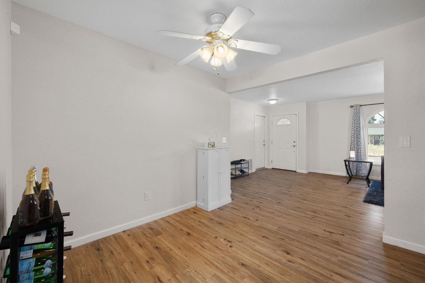 4165 Ernestine Way