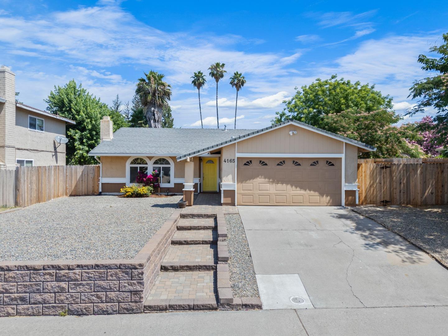 4165 Ernestine Way