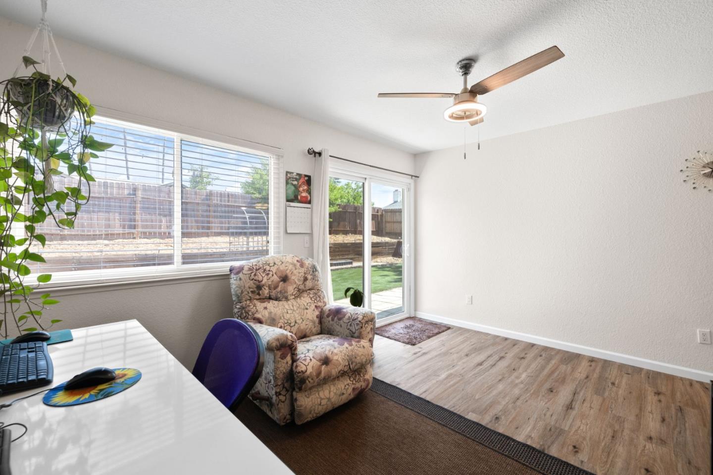 4165 Ernestine Way