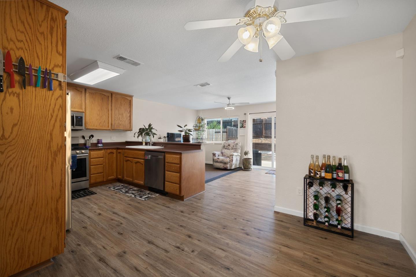 4165 Ernestine Way