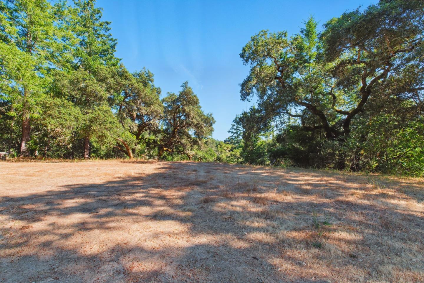 393 Berts Drive