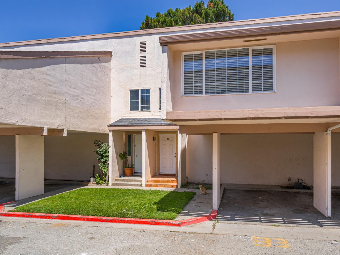 914 Acosta Plaza 83