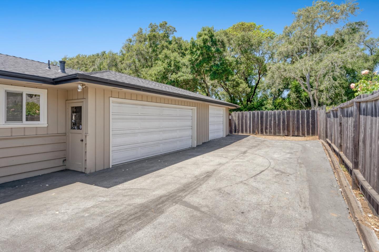 2071 Huntington Drive