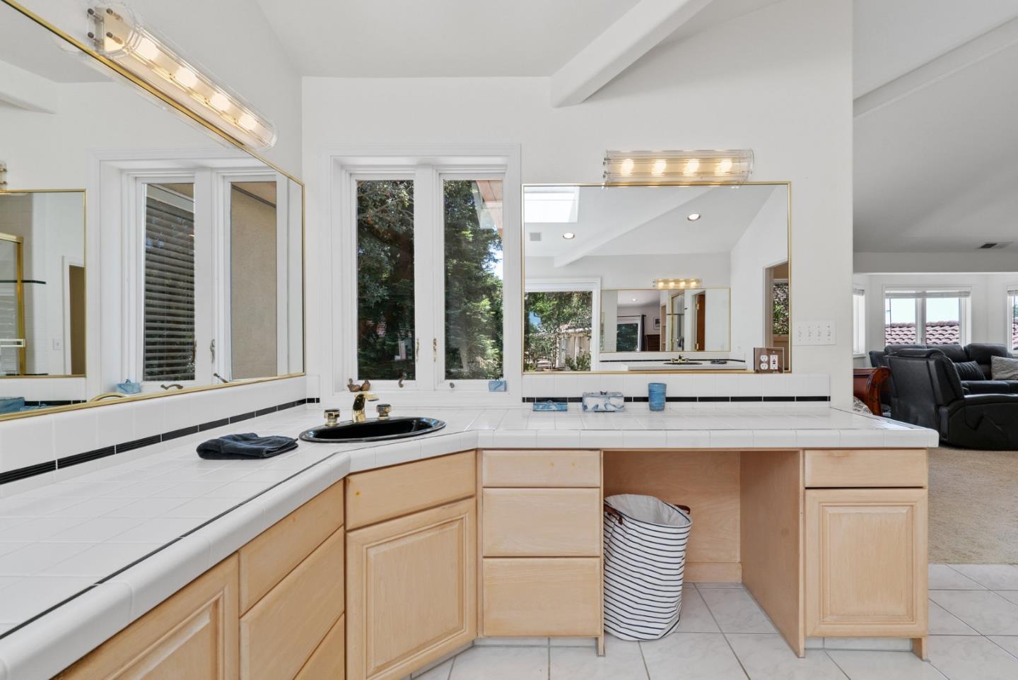 29 Kite Hill Road