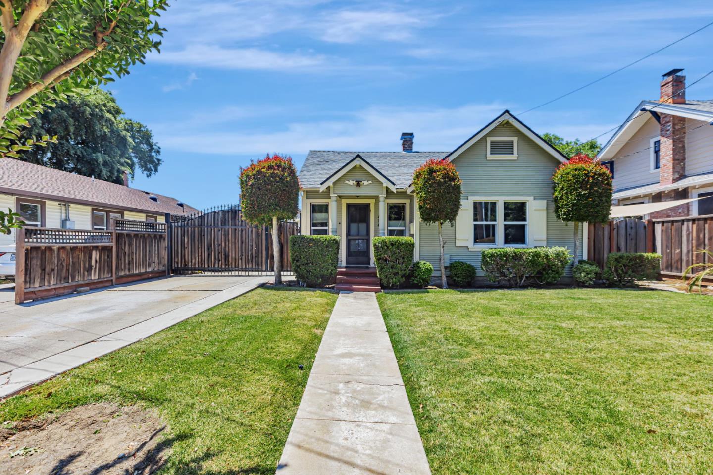 484 East Evelyn Avenue