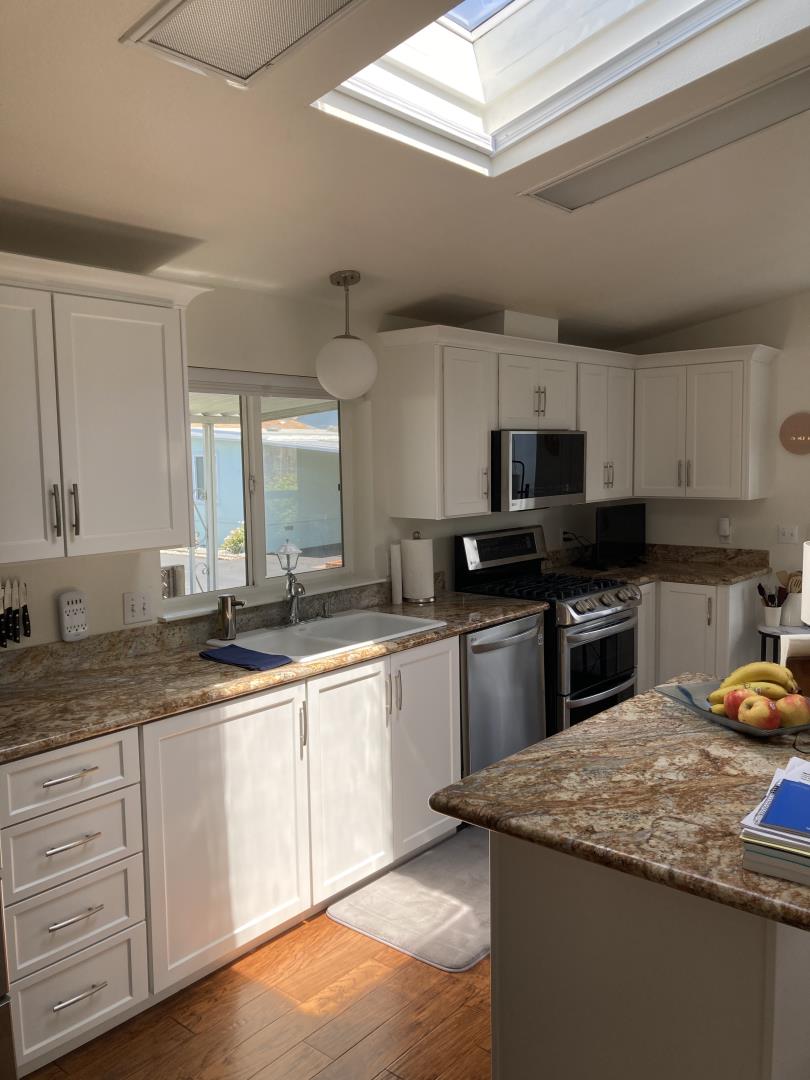 77 Leawood Drive Unit: 77