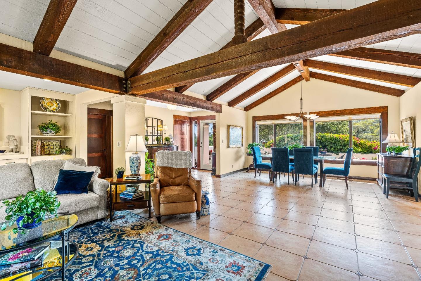 102 Pasatiempo Drive