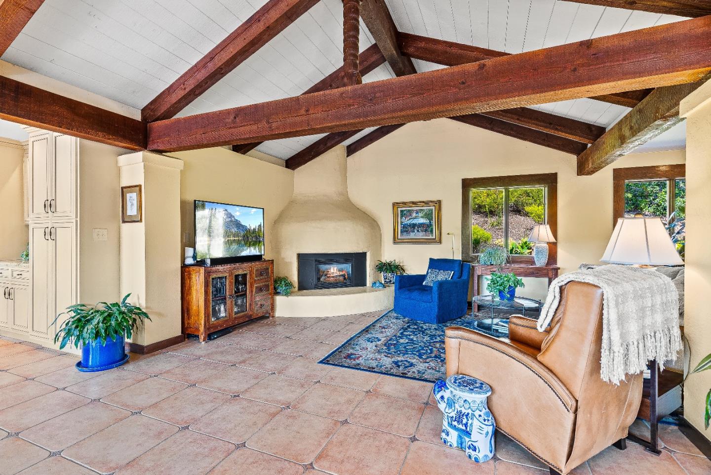 102 Pasatiempo Drive