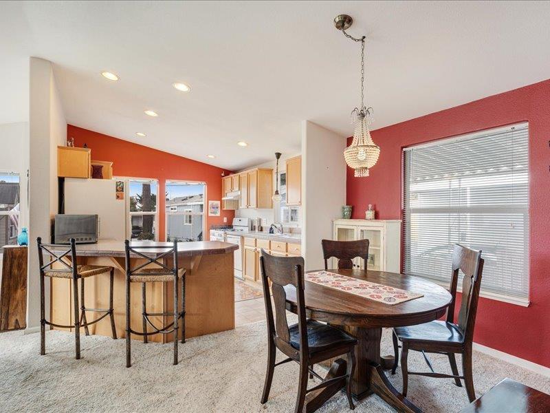 1625 Brommer Street Unit: 16