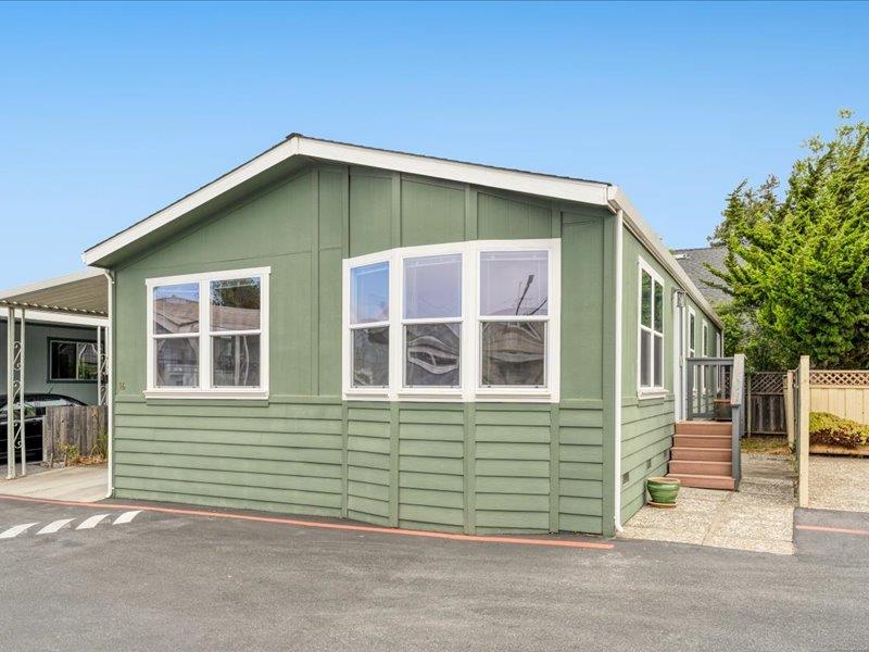 1625 Brommer Street Unit: 16