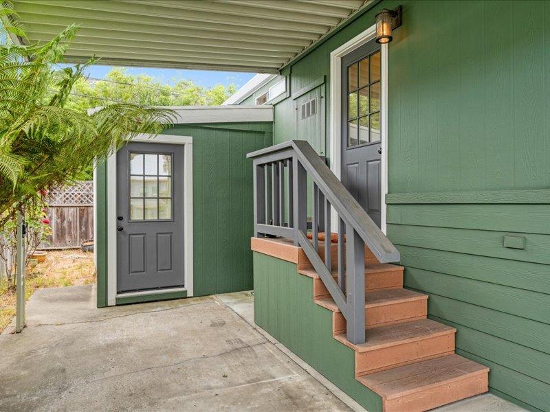 1625 Brommer Street Unit: 16