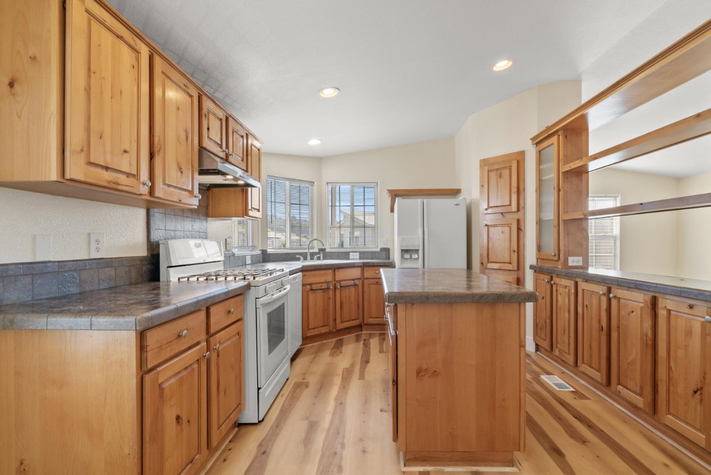 999 Old San Jose Unit: 22