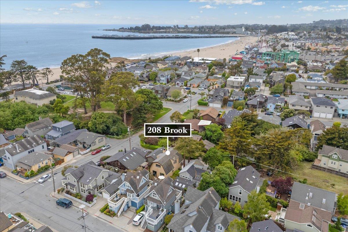 208 Brook Avenue