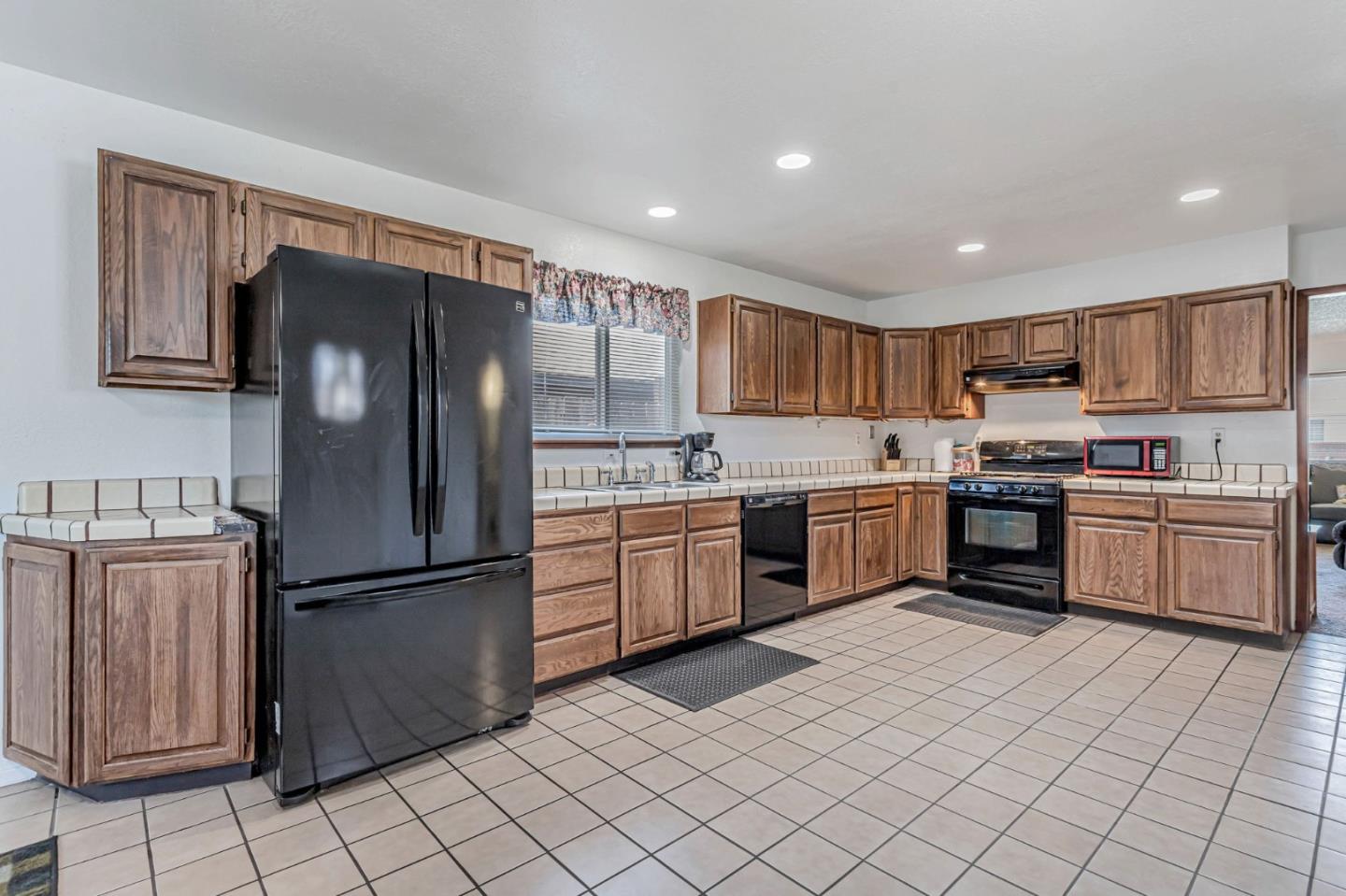 250 Arroyo Drive