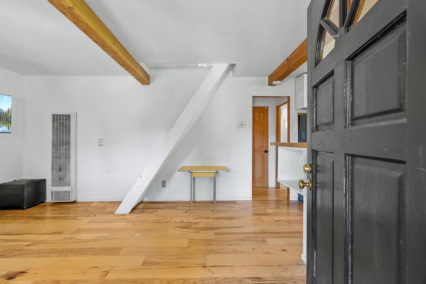 1284 Amesti Road