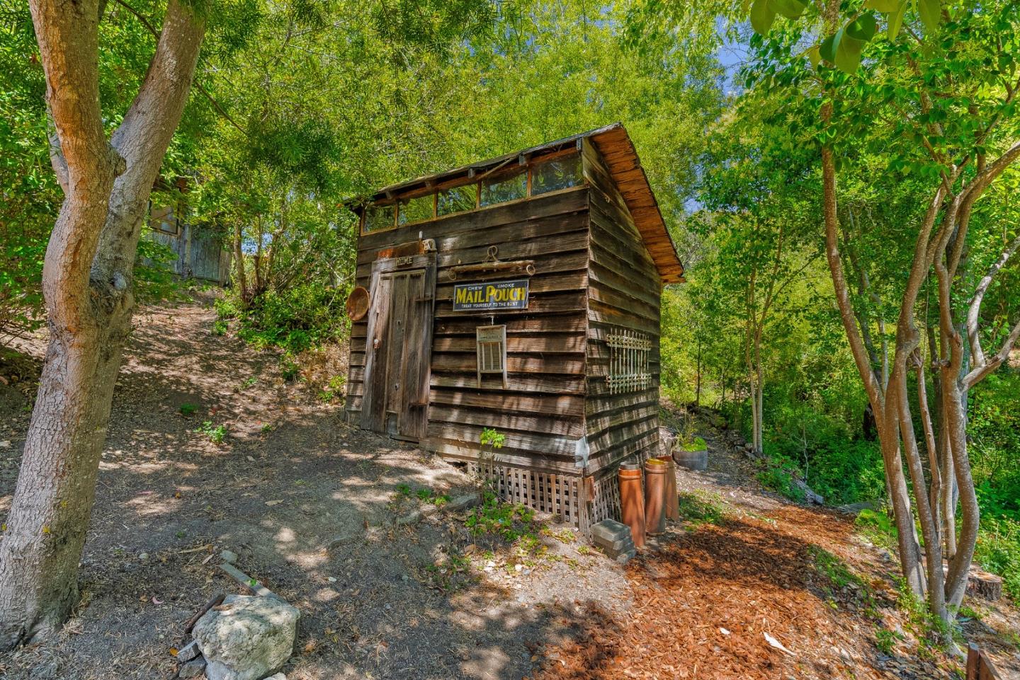 1284 Amesti Road
