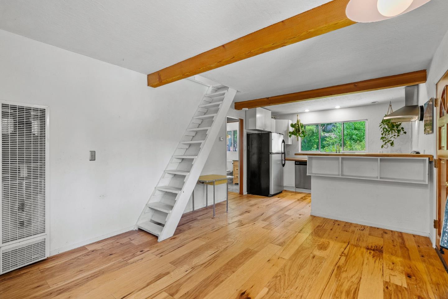 1284 Amesti Road