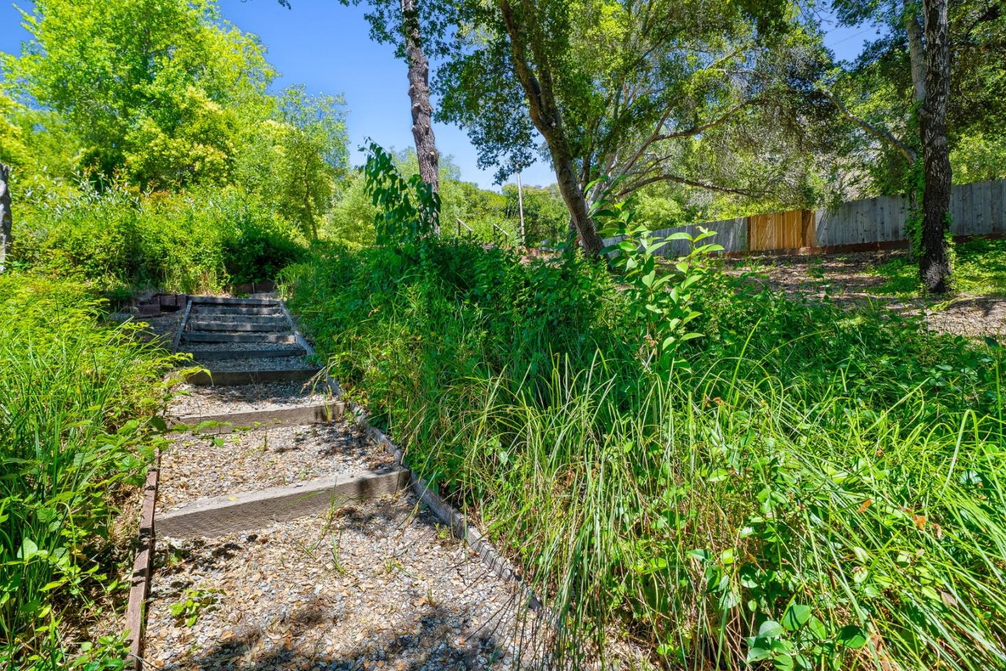 1284 Amesti Road