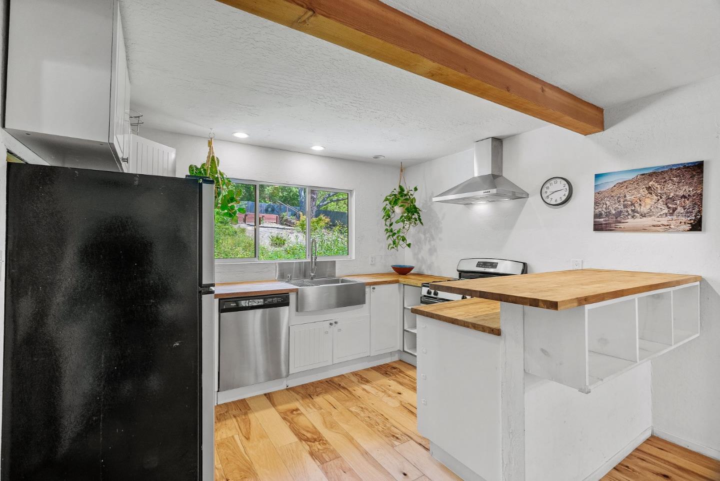 1284 Amesti Road