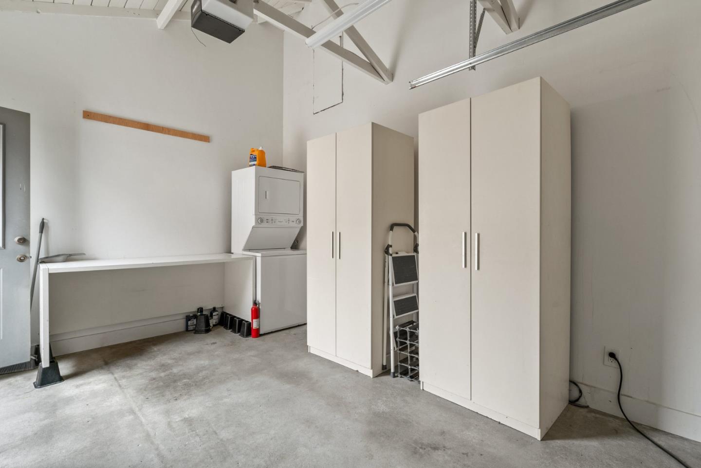 3080 Eleanor Way