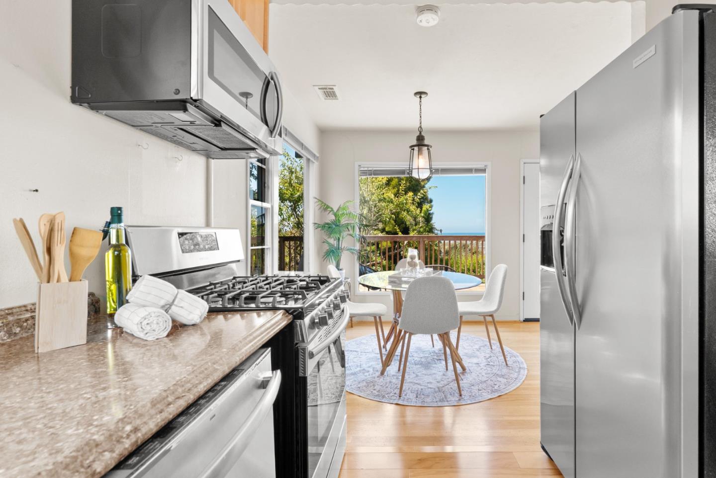 206 Bayview Court