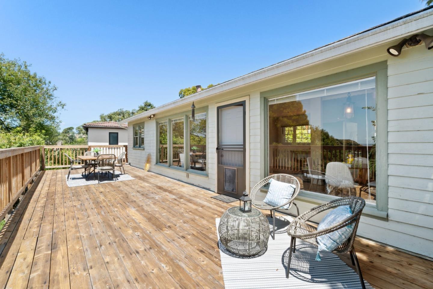 206 Bayview Court