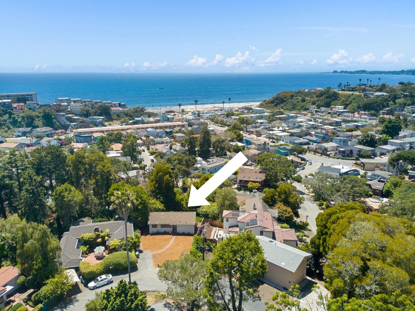 206 Bayview Court