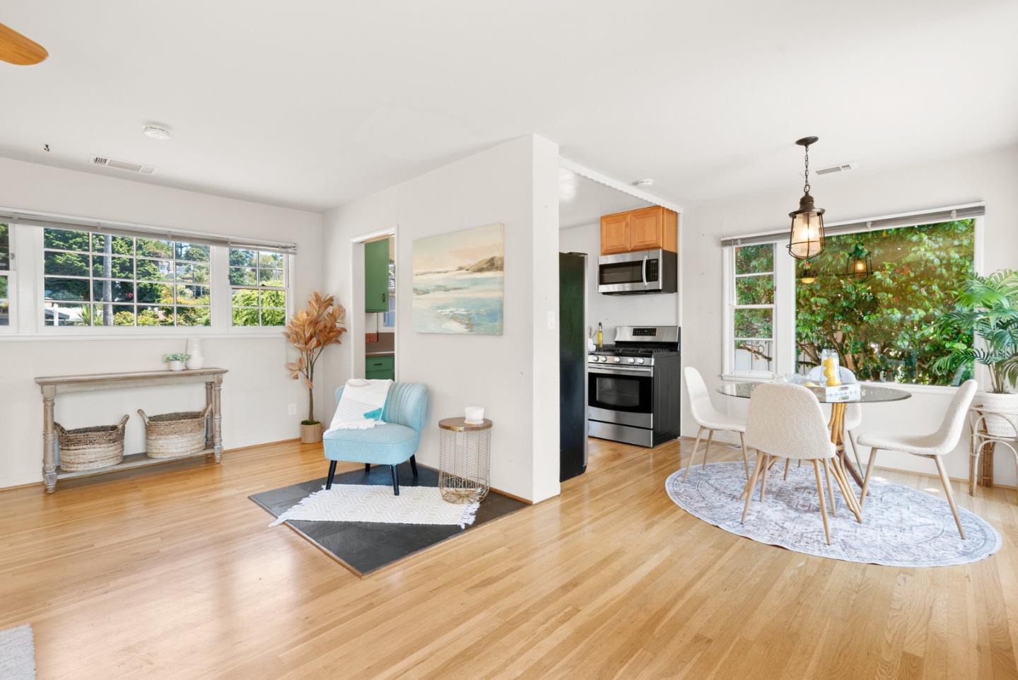 206 Bayview Court
