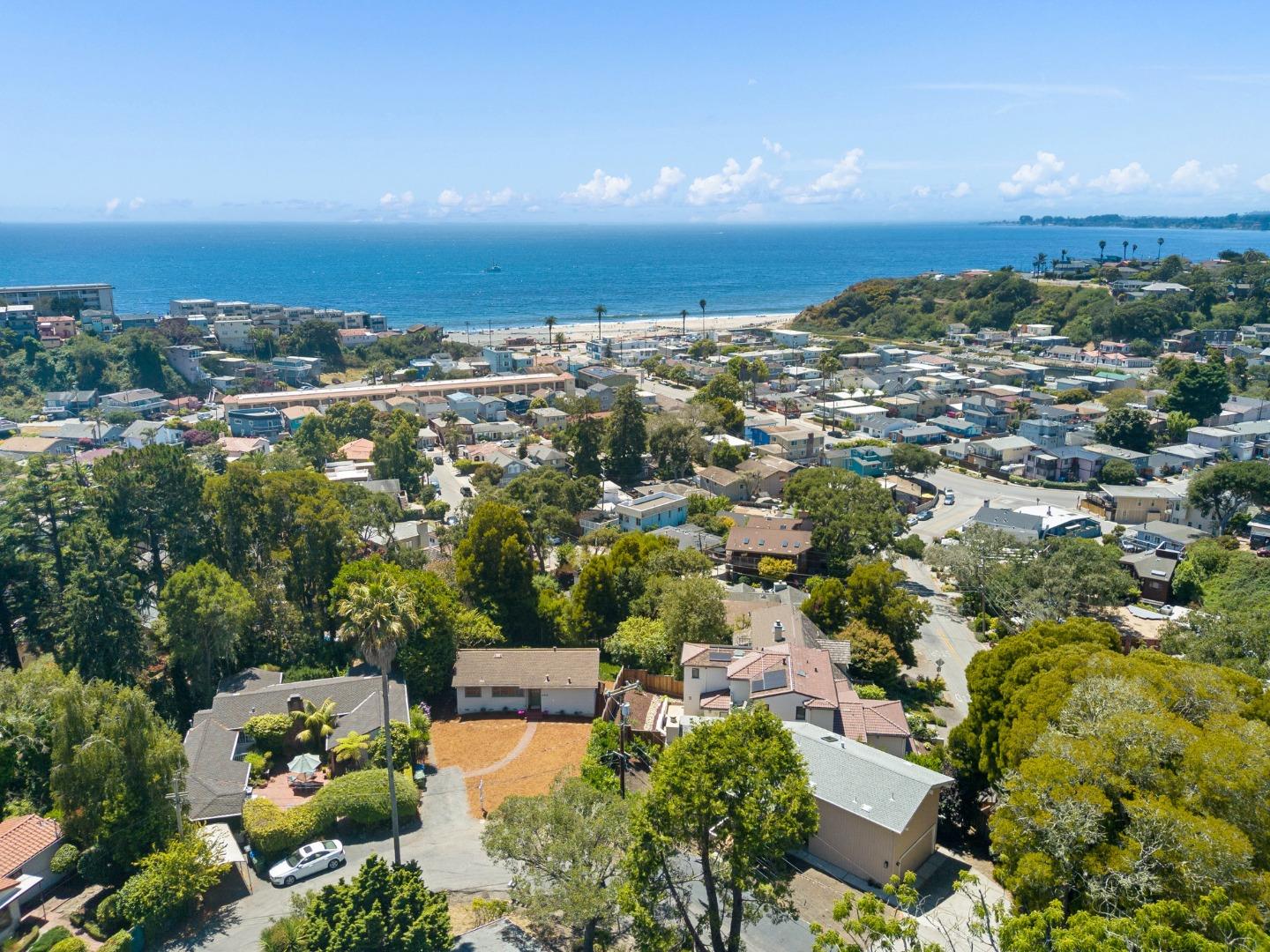 206 Bayview Court