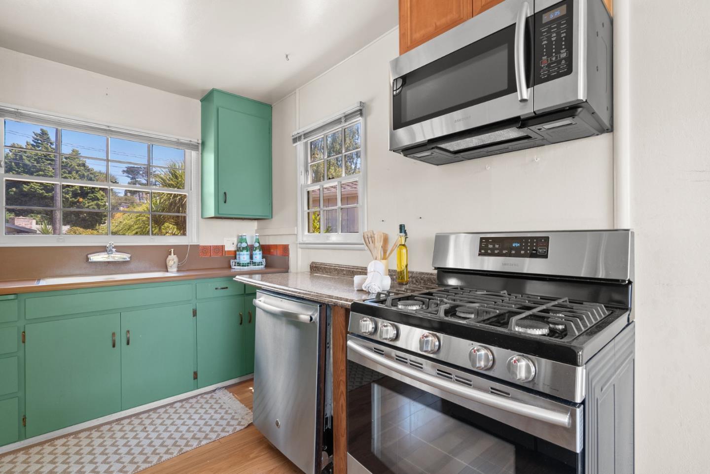 206 Bayview Court