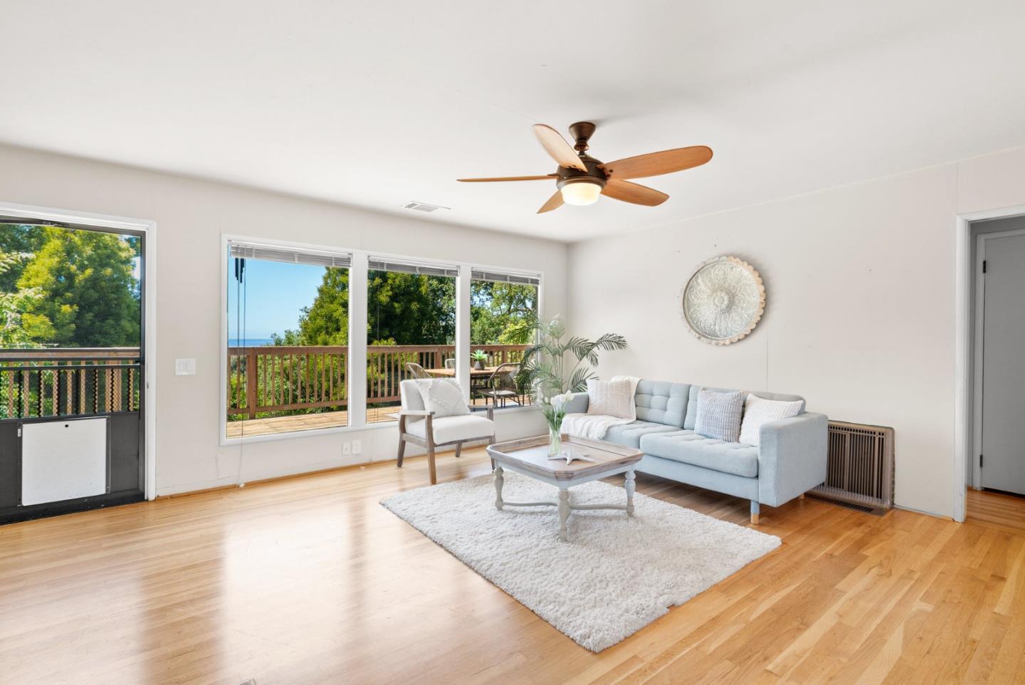 206 Bayview Court