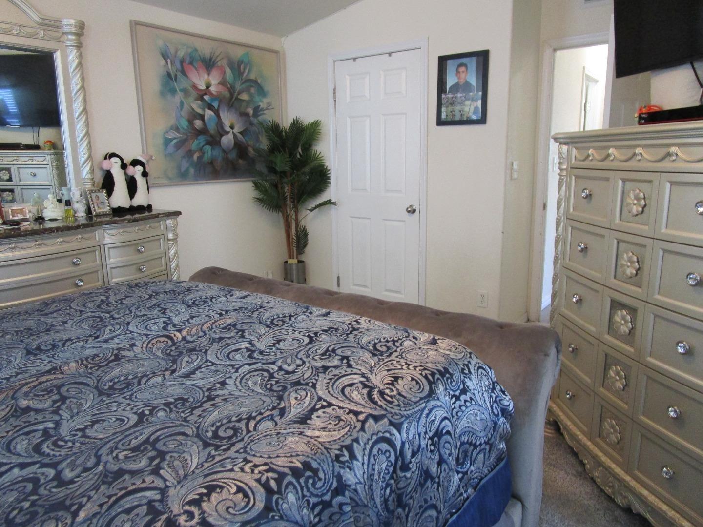 49 Blanca LN 715