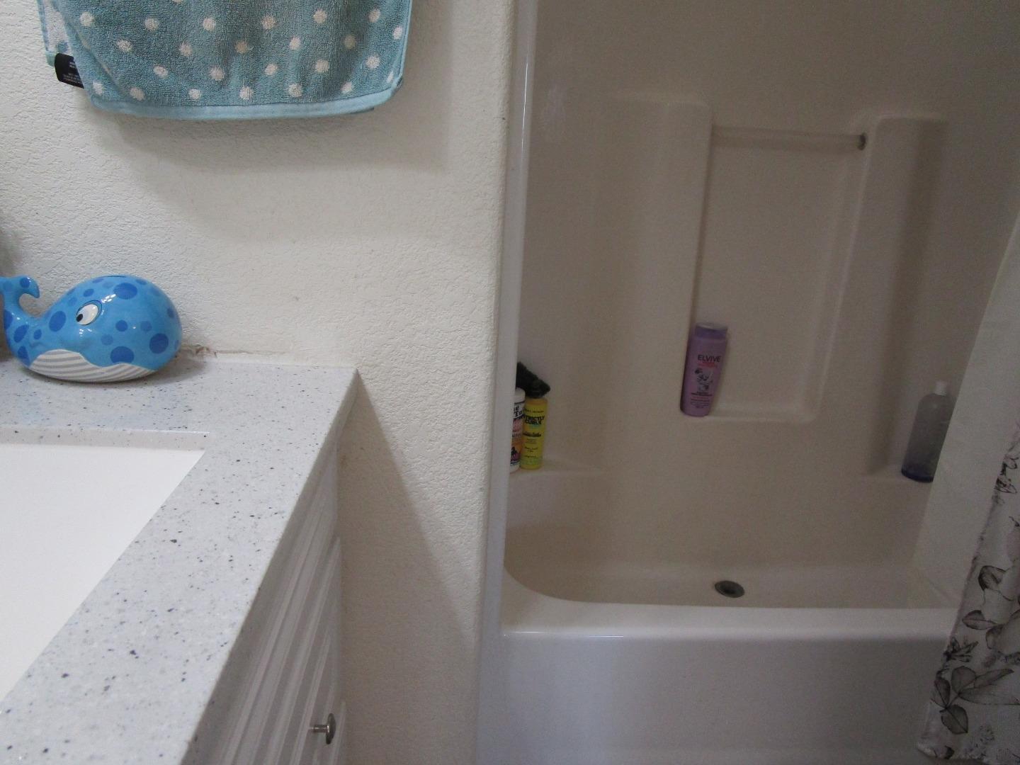 49 Blanca LN 715