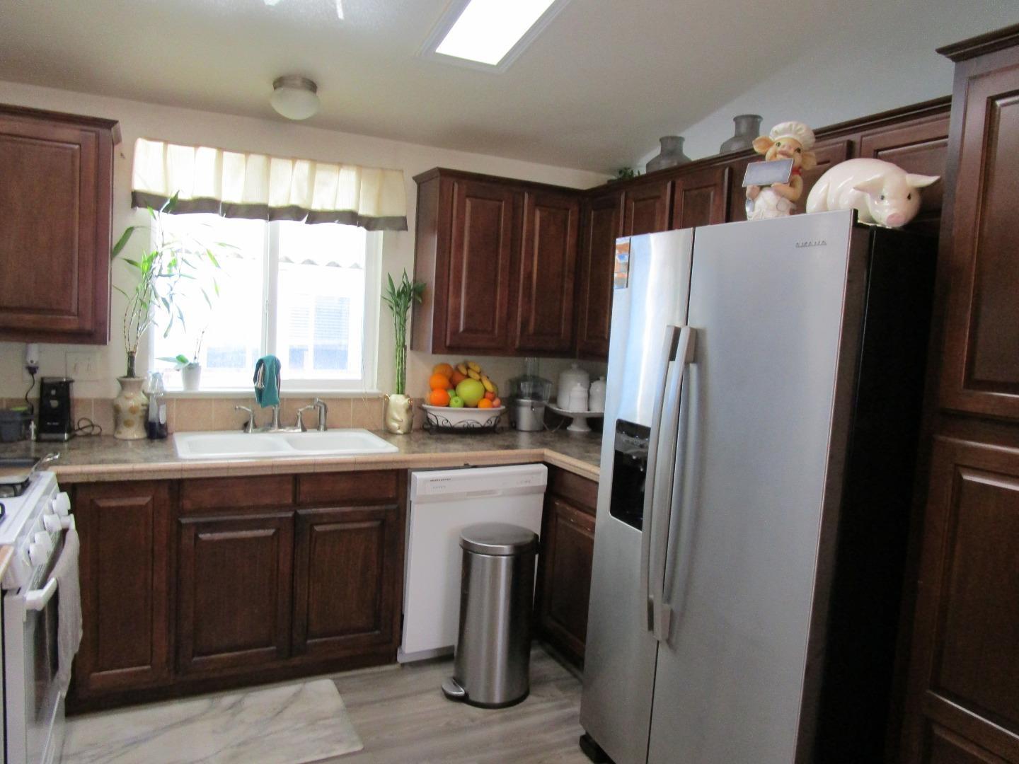 49 Blanca LN 715