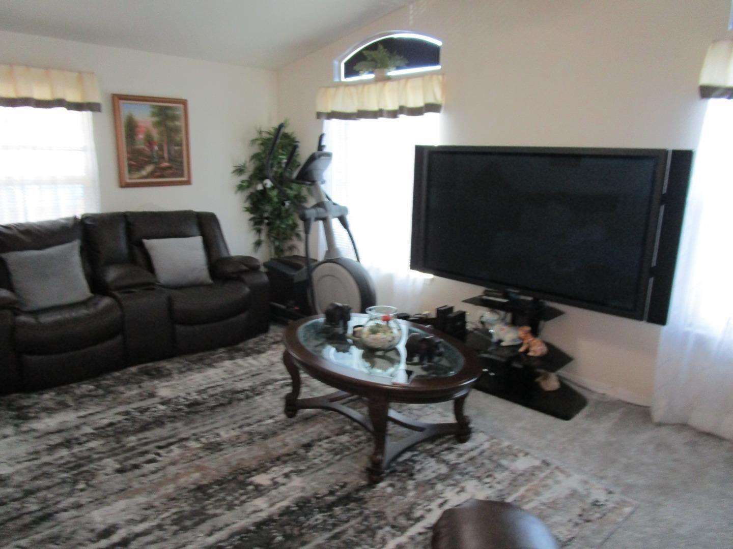49 Blanca LN 715