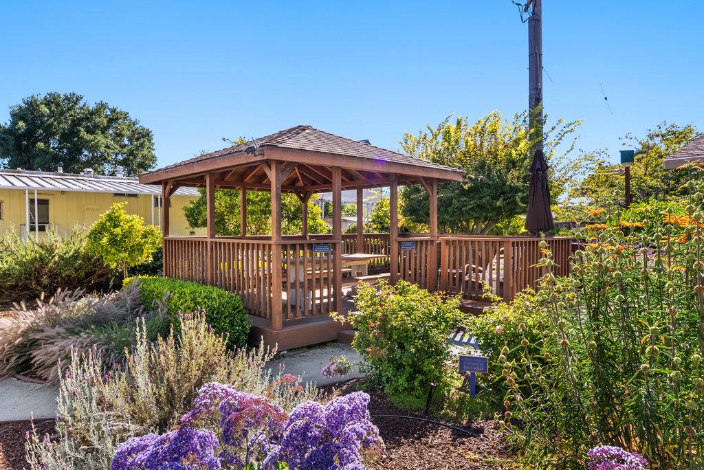 2355 Brommer Street Unit: 44