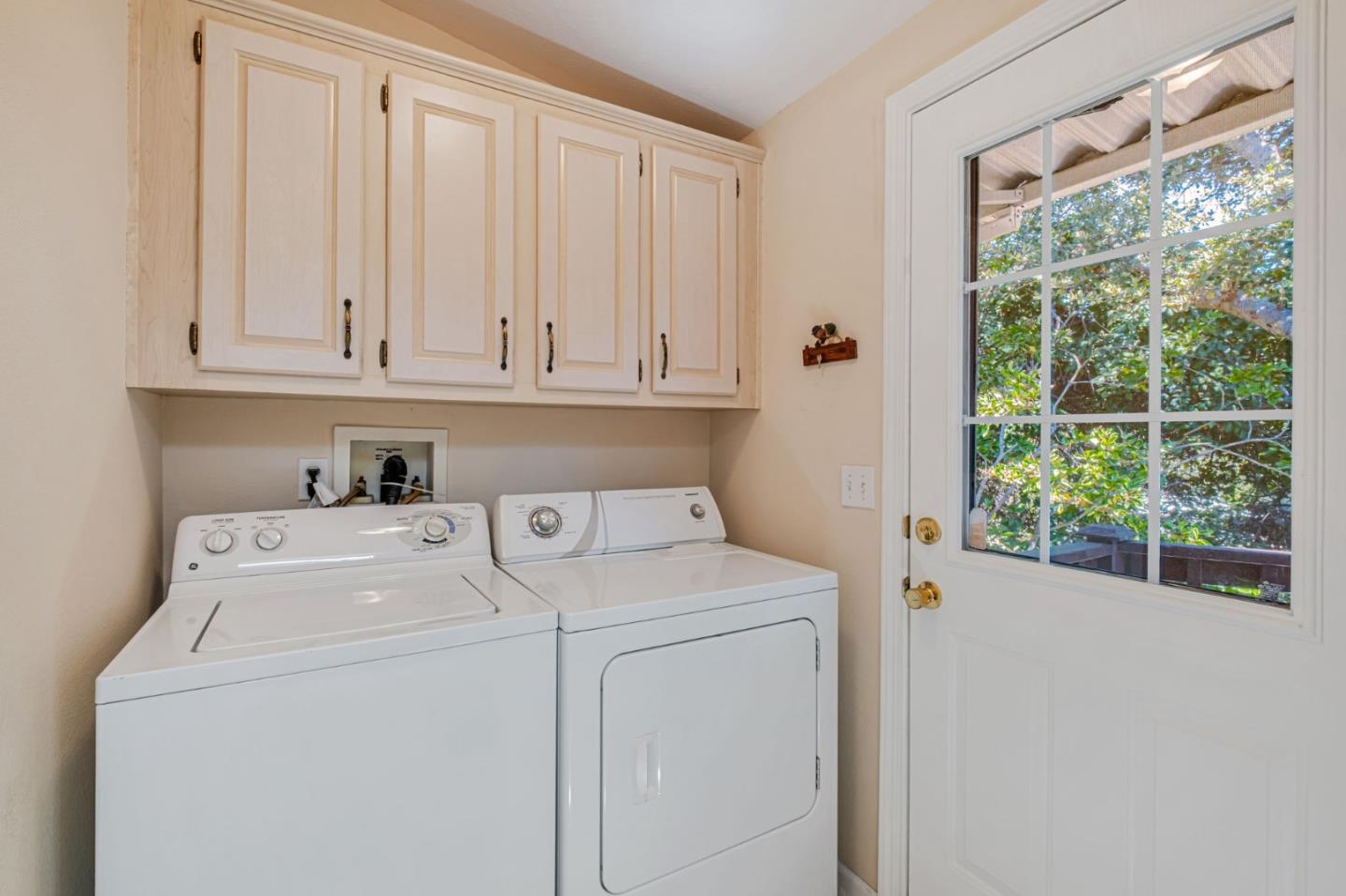 4300 Soquel Drive Unit: 102